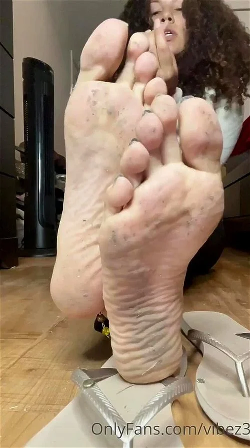 dirty feet, feet femdom, solo, feet pov