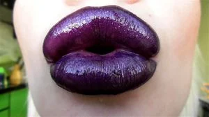 Lips thumbnail