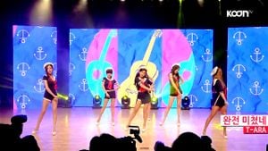 fancam clips i think, can be wrong. clips seen - mix thumbnail