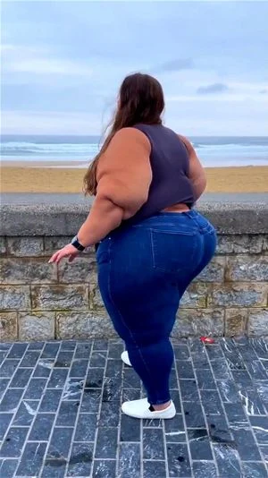 ssbbw thumbnail