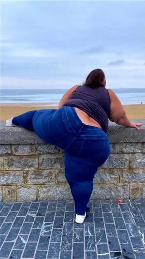 ssbbw thumbnail