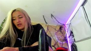 Dildo BJ thumbnail