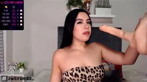 latina thumbnail