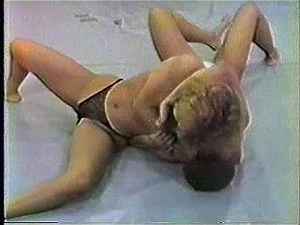 Female wrestling  thumbnail