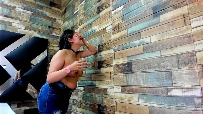 Camgirl spraying her milk into a glass and try to swallow it (2)