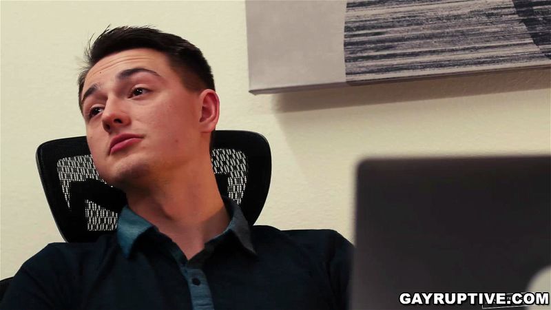 Carter Woods gets fucked by his boss Masyn Thorne