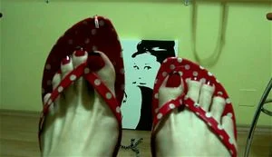 Giantess feet thumbnail