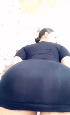 Latina With Big Ass Twerking - Watch Big Booty Latina Twerk - Solo, Latina, Big Ass Porn - SpankBang