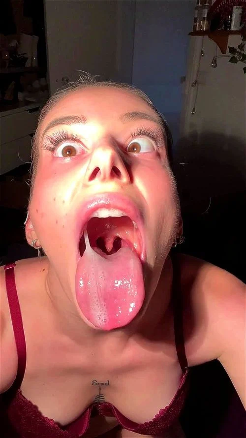 amateur, mouth, spit, tongue fetish
