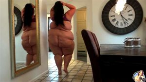 SSBBW Fat Girl Walking