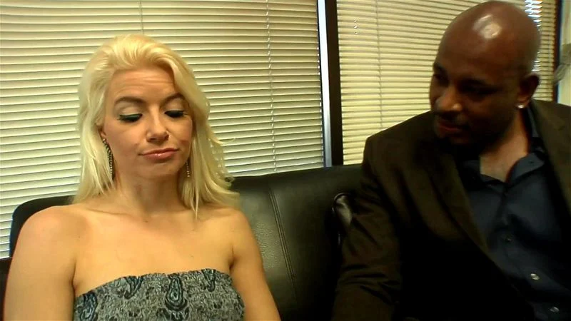 BBC stretches Blonde BBC stretches Blonde