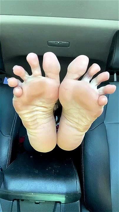 Amazing car feet
