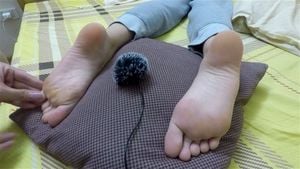 Feet thumbnail