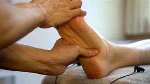 male feet thumbnail