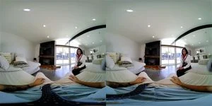 vanessa moon thumbnail