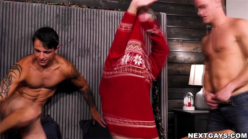 Kyle gets fucked in a threesome for Christmas