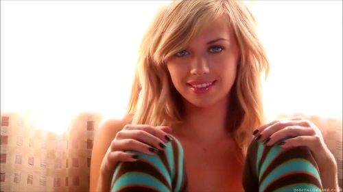 Jerkoff Junkie - Emma Mae
