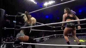 Women Wrestling thumbnail