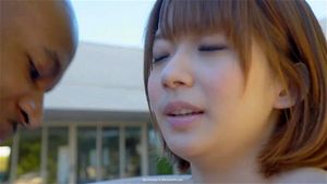 麻里梨夏 (成海うるみ、渚うるみ) thumbnail