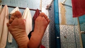 Latina cute footjob/soles  thumbnail