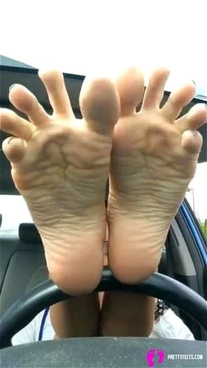 Feet thumbnail