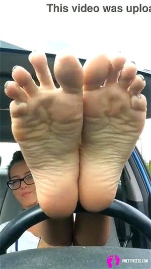 Neighbor feet thumbnail