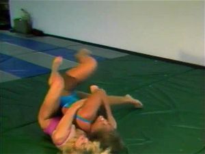 topless wrestling  thumbnail