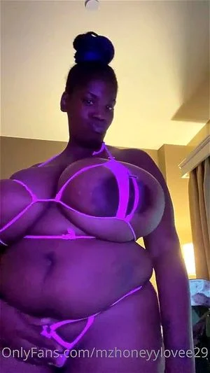 Ebony Big Tits thumbnail