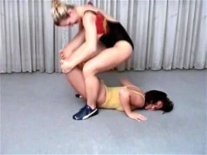 Female Wrestling thumbnail