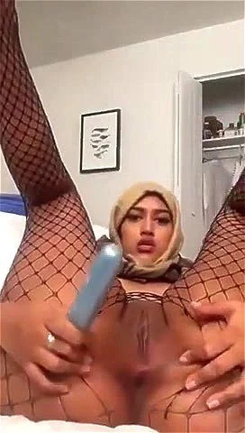 horny hijab babe mastubating horny hijab babe mastubating