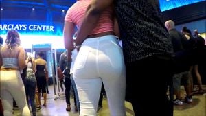 Candid Booty thumbnail