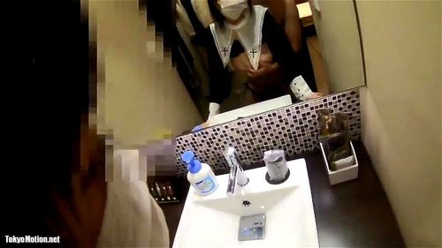 Corpo esbelto com seios enormes, espremedor de peitos, boquete Vídeo pornô - SpankBang