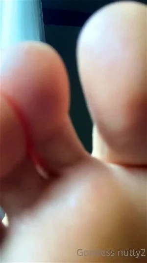 feet thumbnail