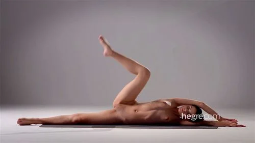 Nude Yoga thumbnail