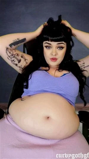 GainingGothGF / CurvyGothGF thumbnail