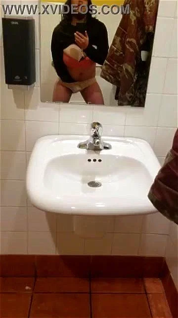 This horny slut decided to cum in public