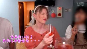 白人女性と飲みパーティーにてSEX： thumbnail