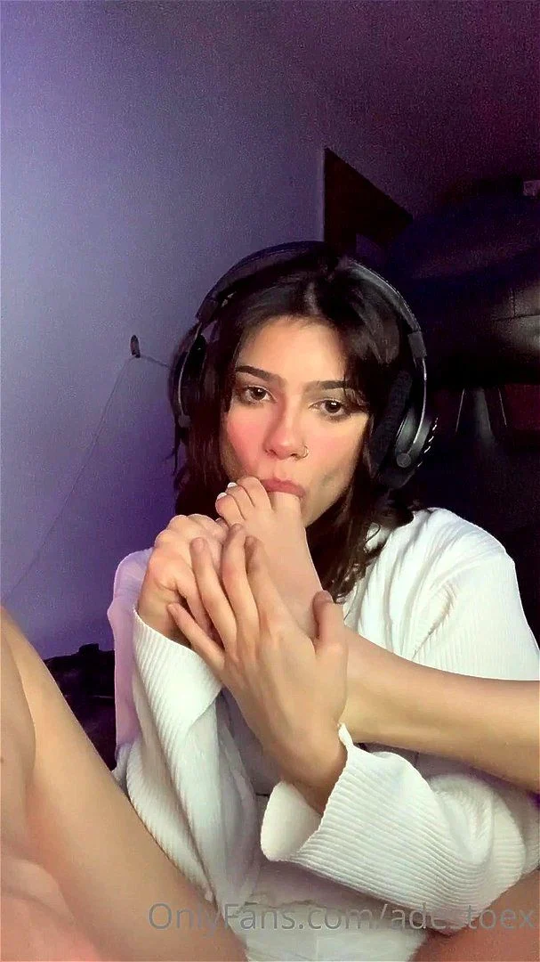 seeexy girls, solo feet seeexy girls, solo feet