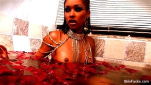 Skin Diamond vampire