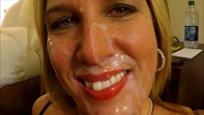 Blonde mature cum face