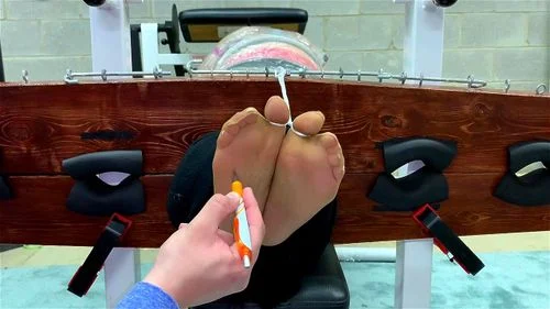 Feet/Tickling thumbnail