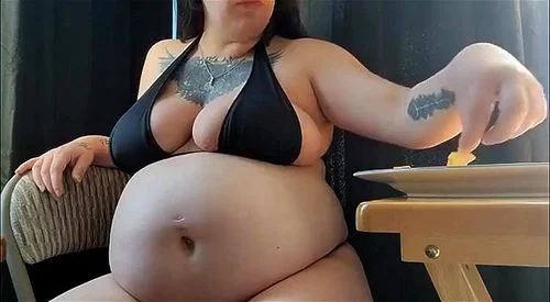 500px x 275px - Watch pregnant lady enjoys nachos - Belly, Pregnant, Belly Button Porn -  SpankBang