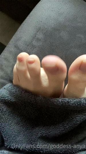 Feet thumbnail