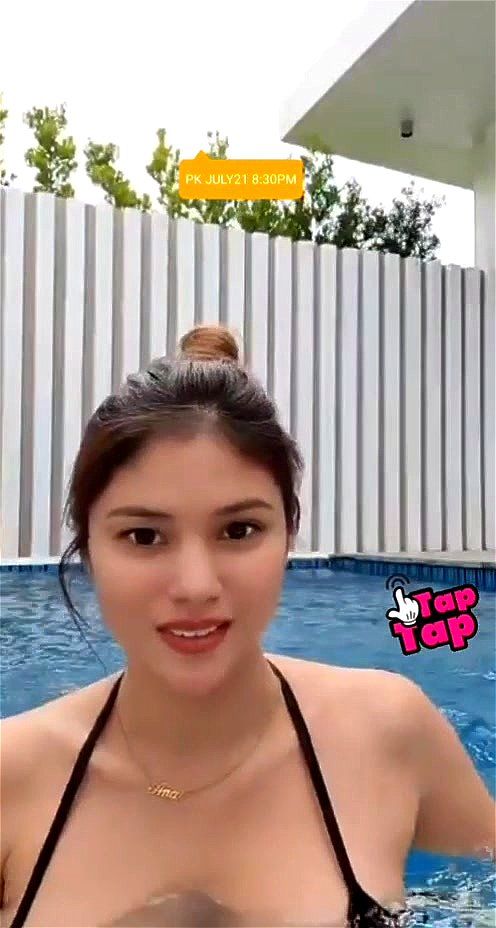 Live Nip Slip in Bigo - Pinay, Outdoor, Asian Porn - SpankBang