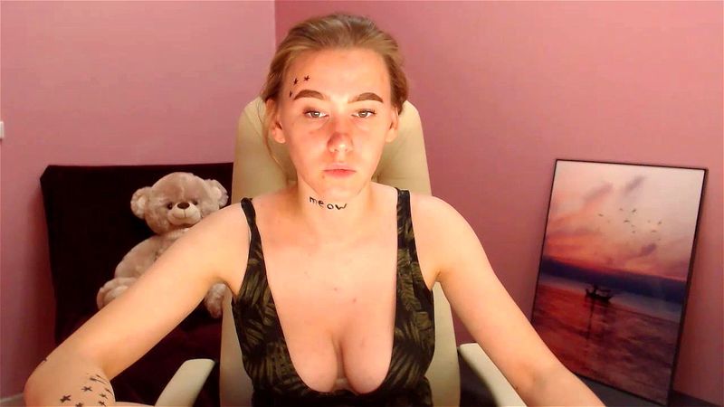 Busty Kitty webcam chat