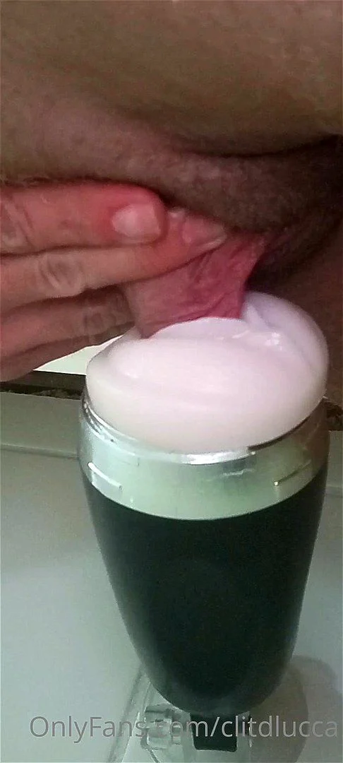 Gigant clit Gigant clit
