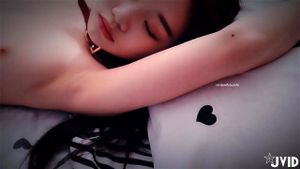 Watch from 0:05:27