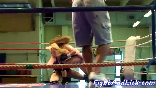 Box Wrestle Fight thumbnail