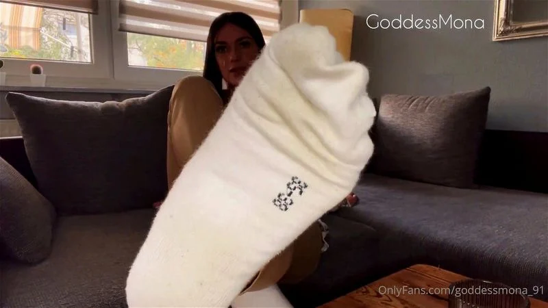 Youngh goddess Socks joi pov tease