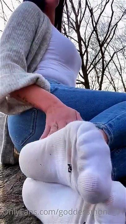 Sweaty Socks joi public on wall